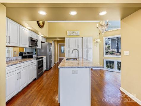 140 Overlook Drive Flat Rock NC 28731