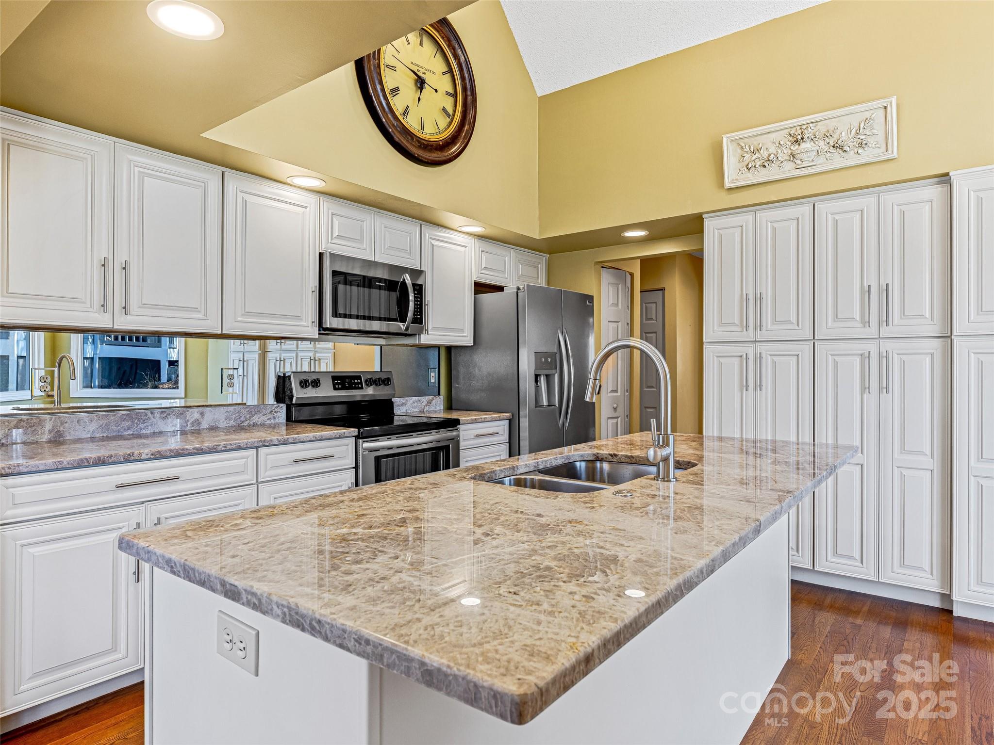 140 Overlook Drive Flat Rock NC 28731