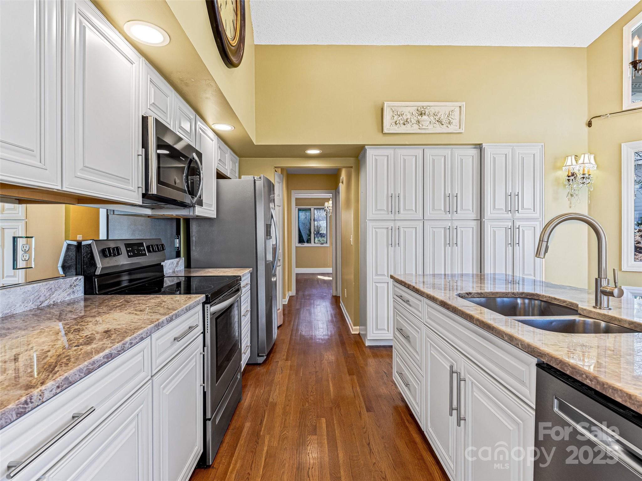 140 Overlook Drive Flat Rock NC 28731