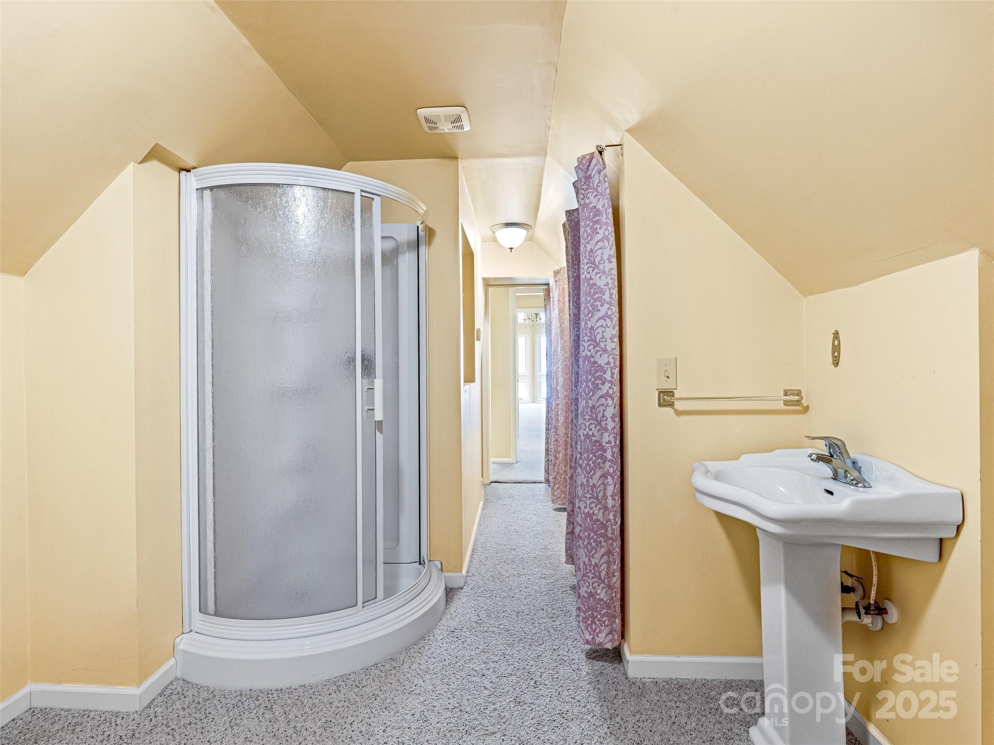140 Overlook Drive Flat Rock NC 28731