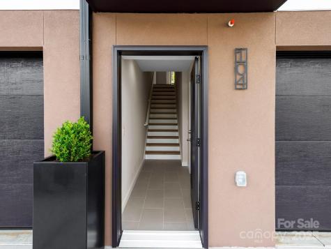 3 Lee Garden Lane Asheville NC 28801