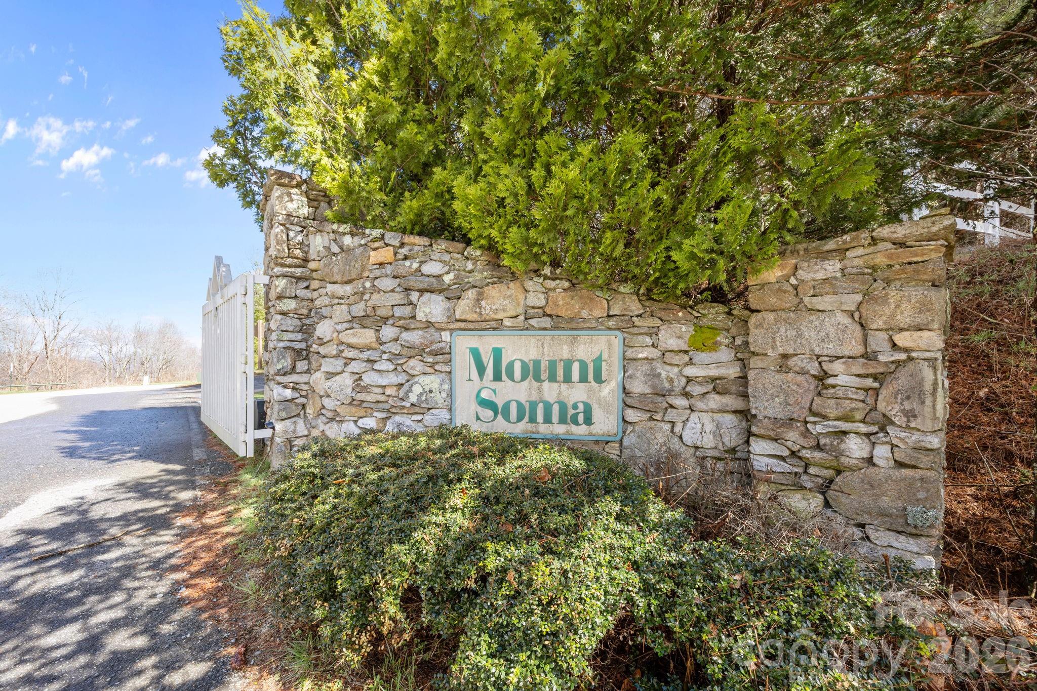 5 Lila Lane Clyde NC 28721