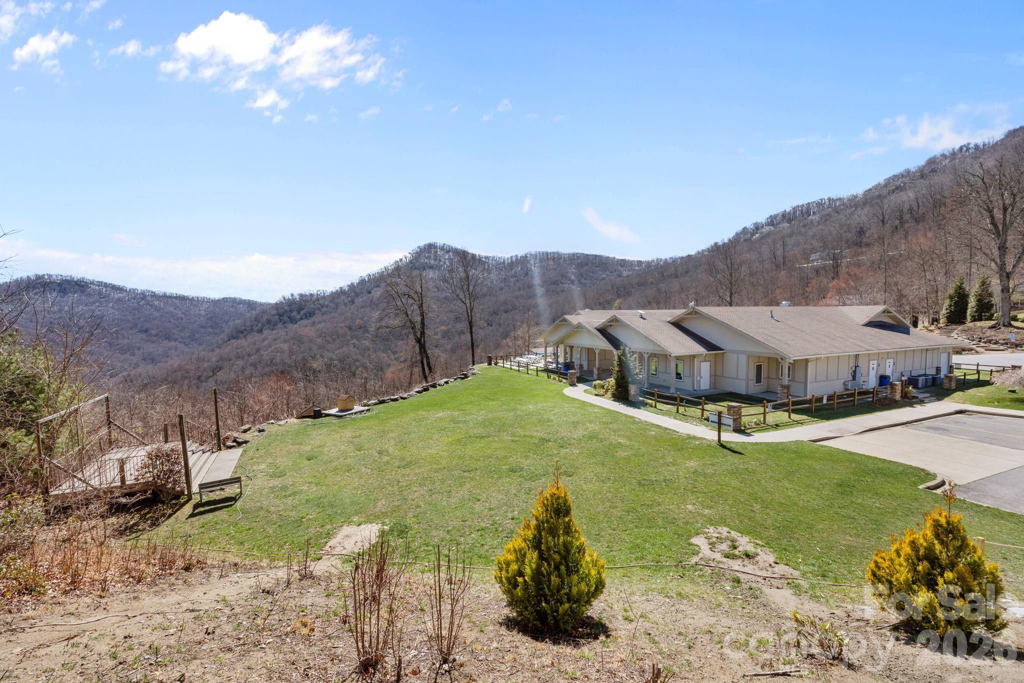 5 Lila Lane Clyde NC 28721