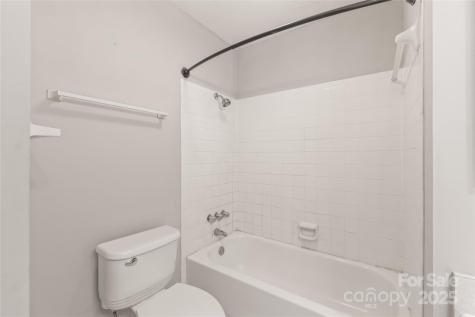 1612 Sharon Road W Charlotte NC 28210