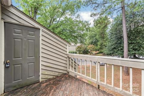 1612 Sharon Road W Charlotte NC 28210