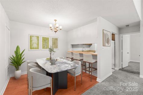 1612 Sharon Road W Charlotte NC 28210