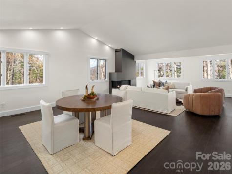 3501 Timber Trail Asheville NC 28804