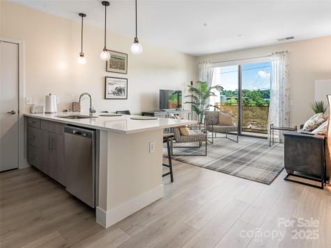 68 Craven Street Asheville NC 28806