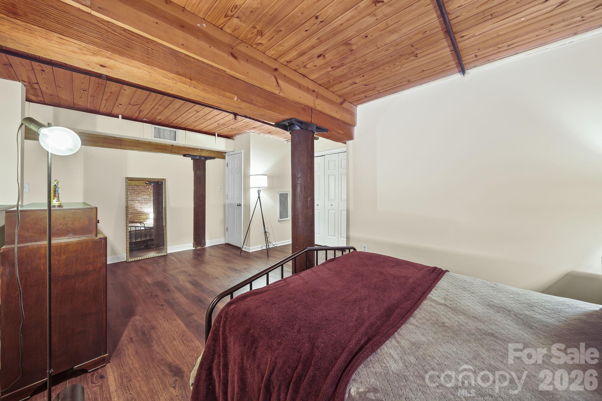 201 S Hoskins Road Charlotte NC 28208