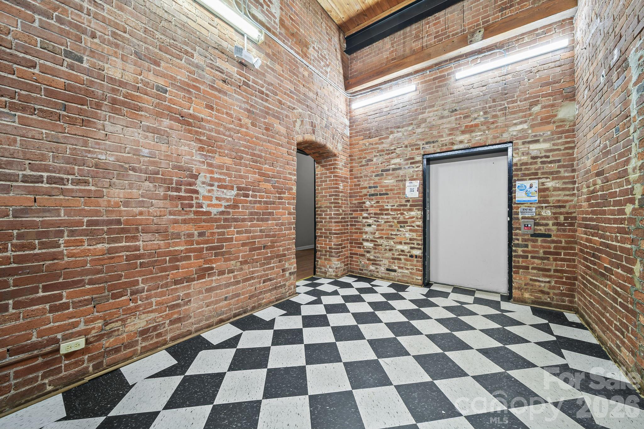 201 S Hoskins Road Charlotte NC 28208