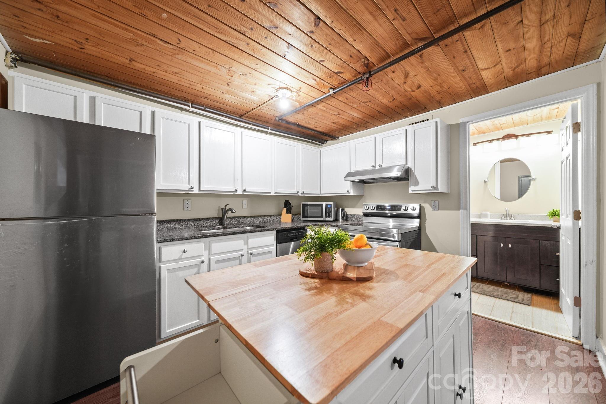 201 S Hoskins Road Charlotte NC 28208