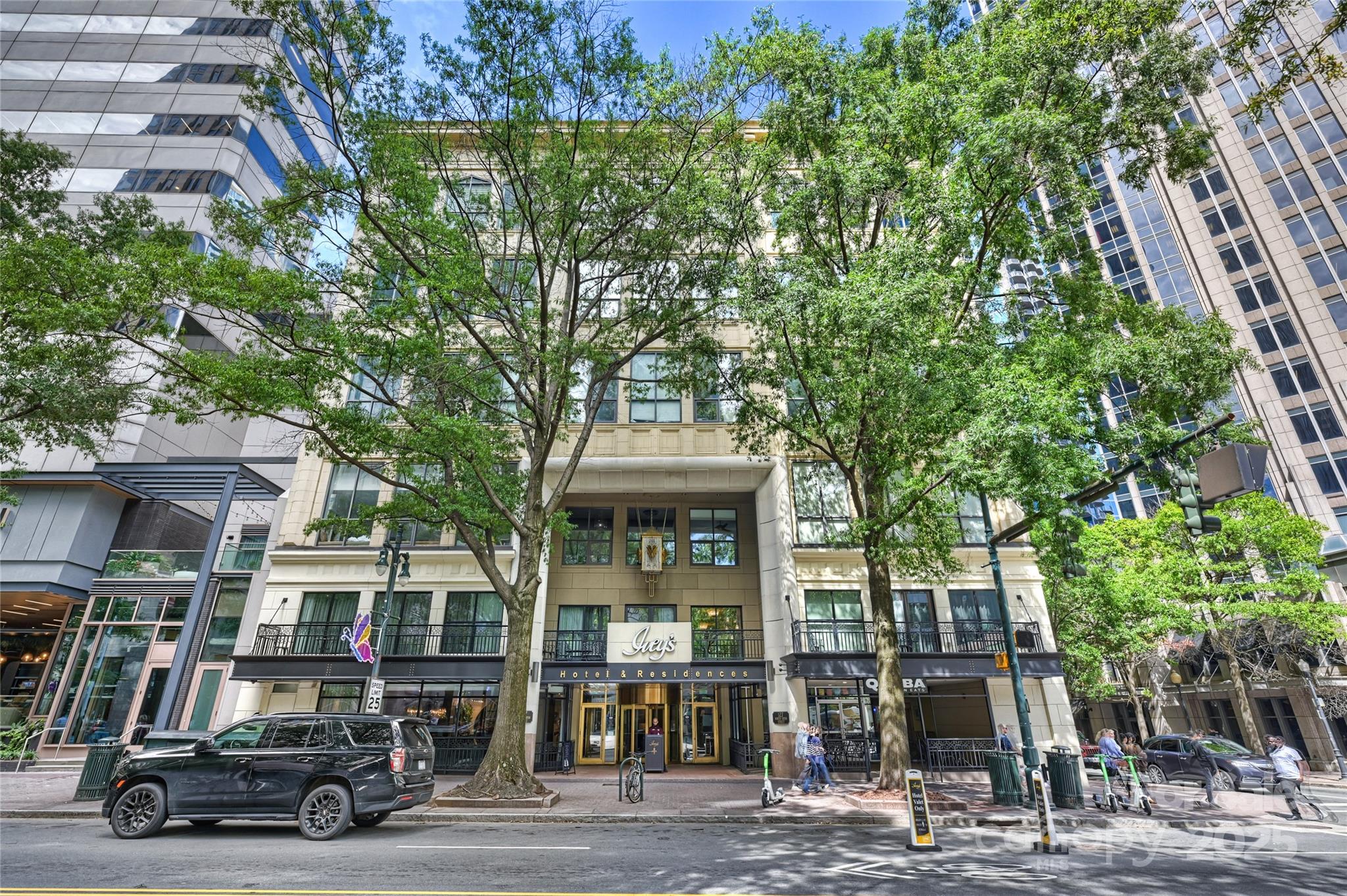 127 N Tryon Street Charlotte NC 28202