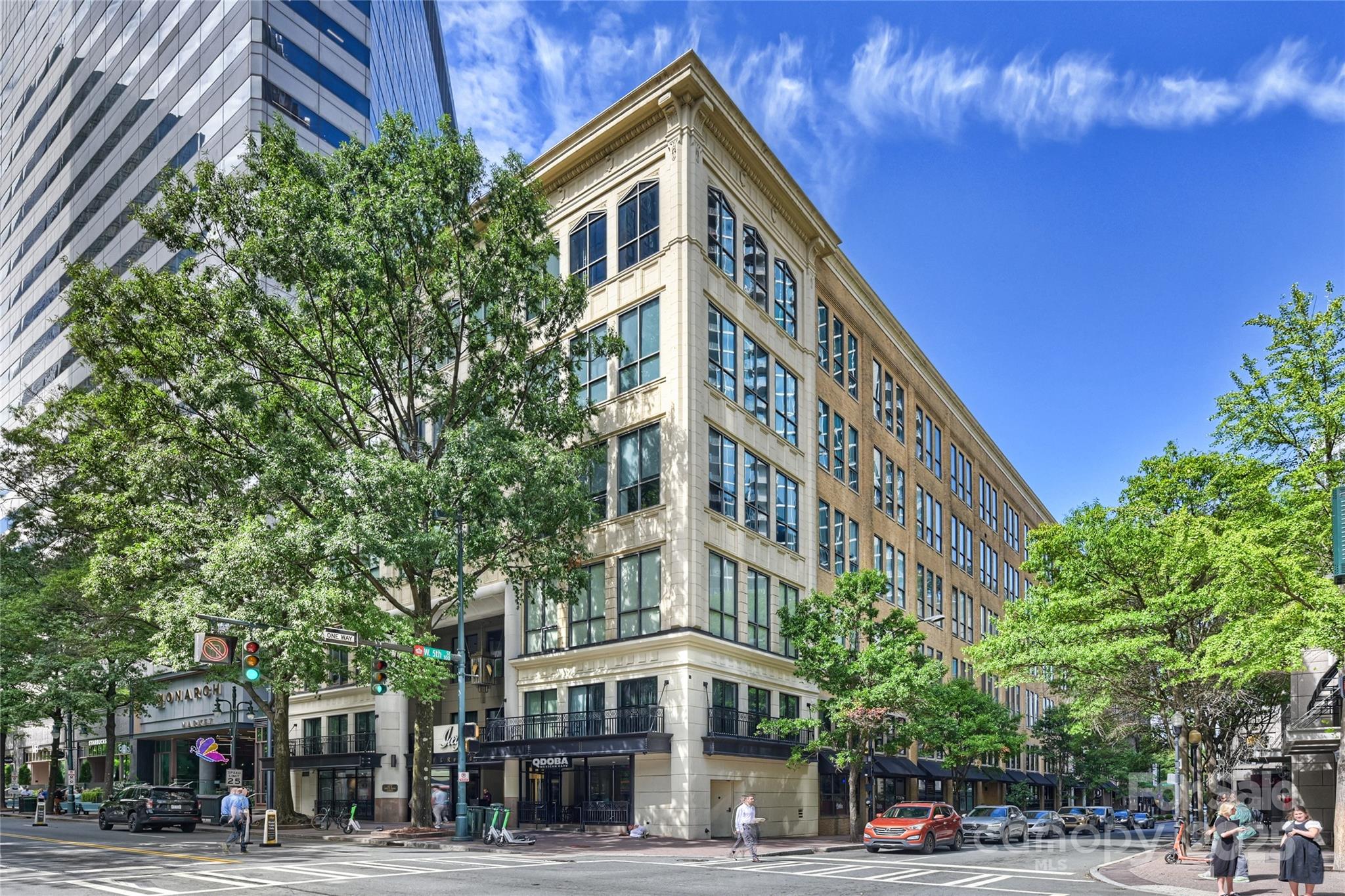127 N Tryon Street Charlotte NC 28202