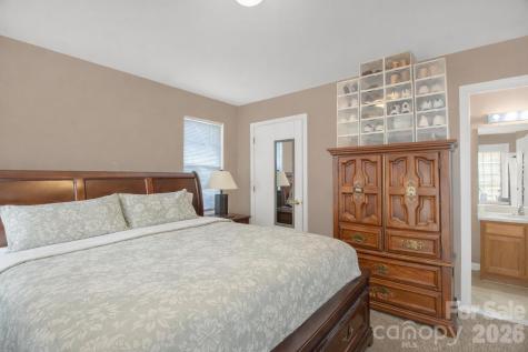 9849 Campus Walk Lane Charlotte NC 28262