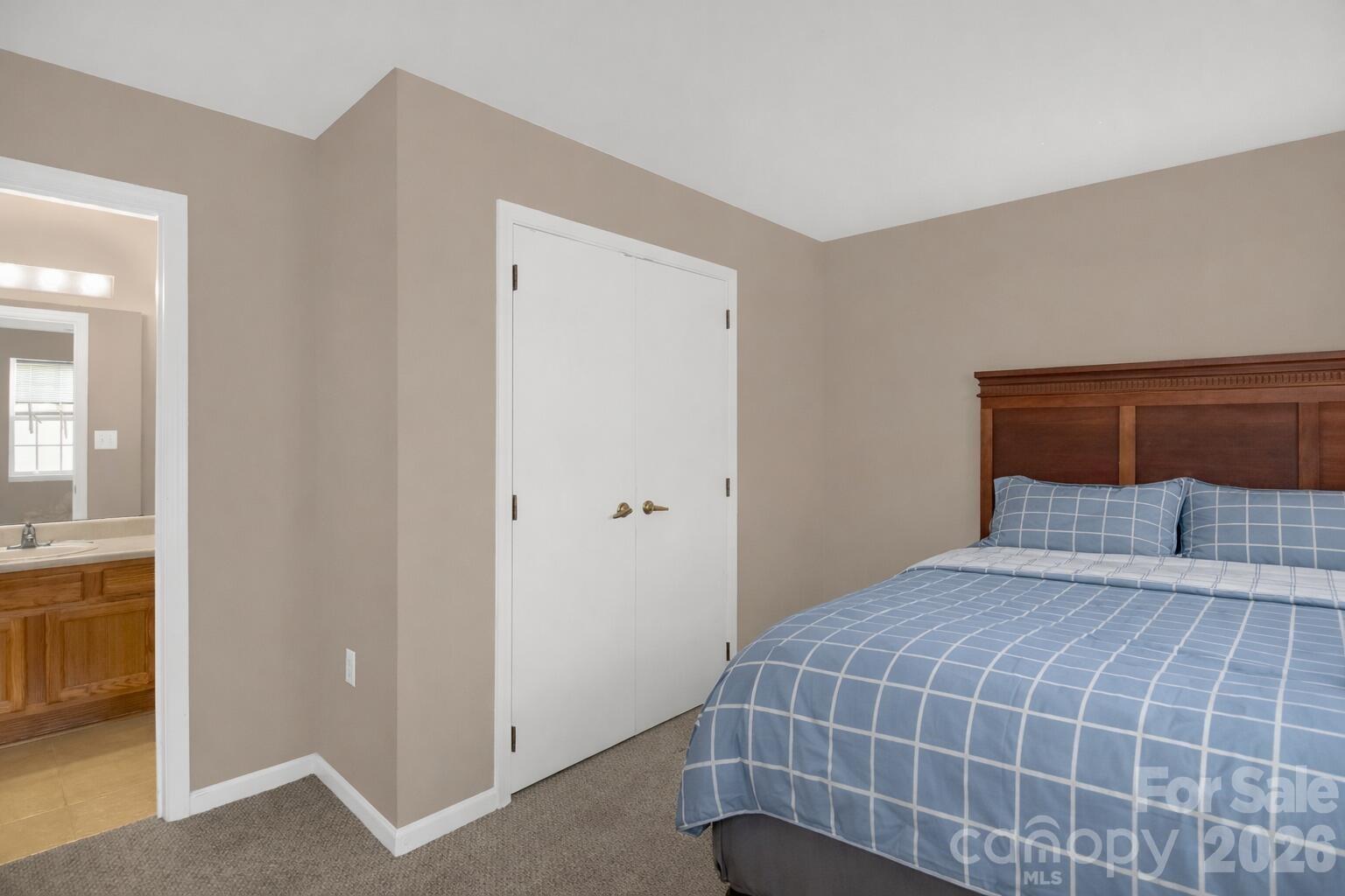 9849 Campus Walk Lane Charlotte NC 28262
