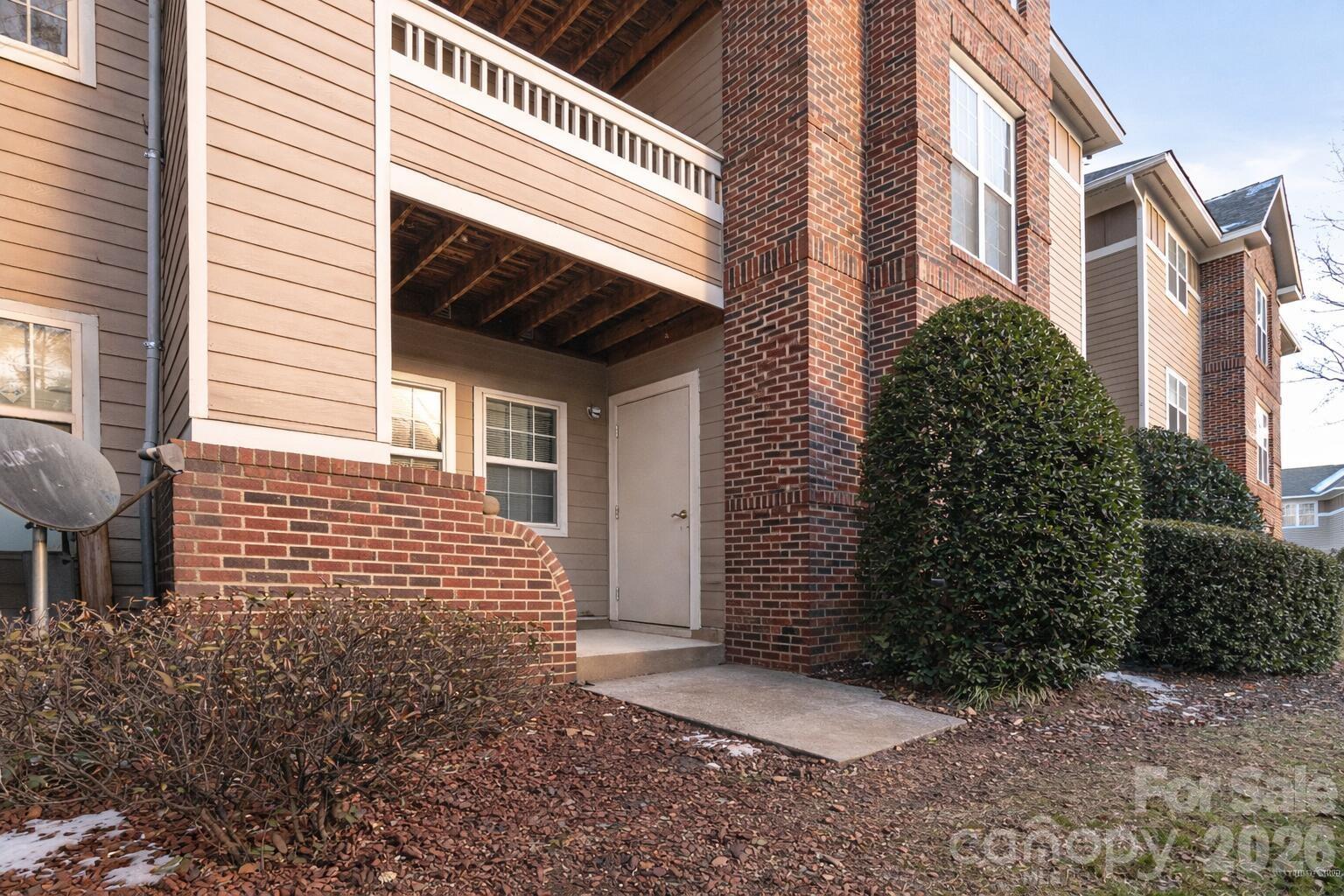 9849 Campus Walk Lane Charlotte NC 28262