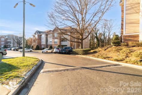 9849 Campus Walk Lane Charlotte NC 28262