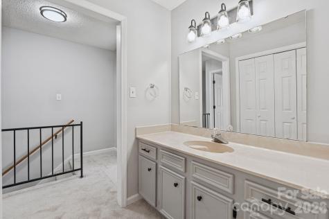 239 13th Avenue Place NW Hickory NC 28601
