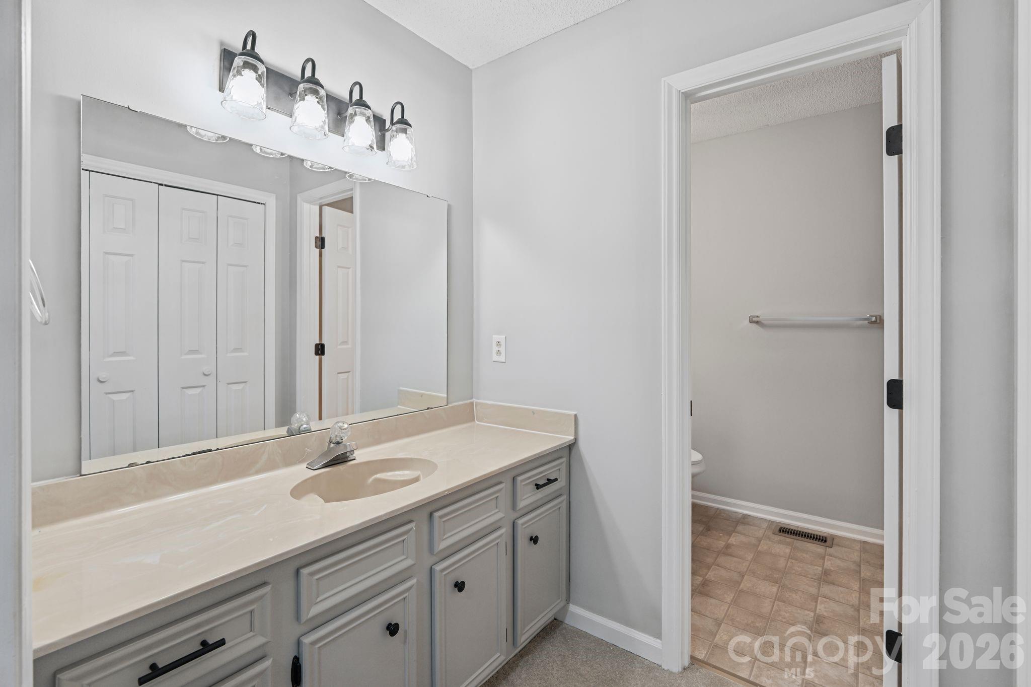 239 13th Avenue Place NW Hickory NC 28601