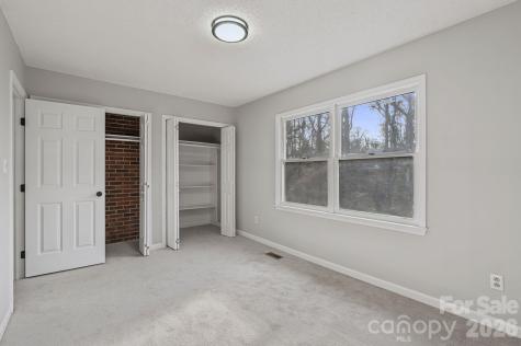 239 13th Avenue Place NW Hickory NC 28601