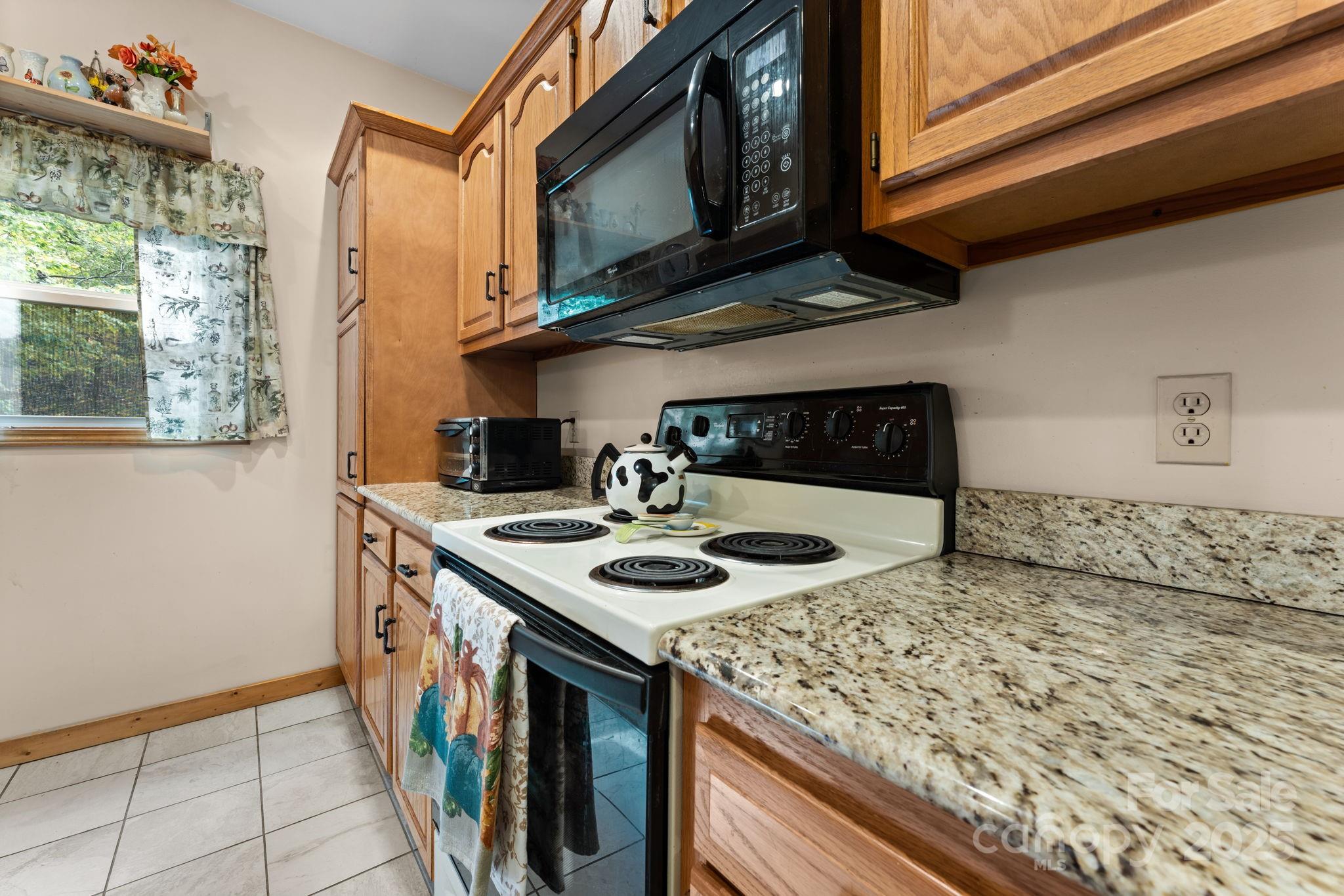 24 Pine Bluff Road Whittier NC 28789