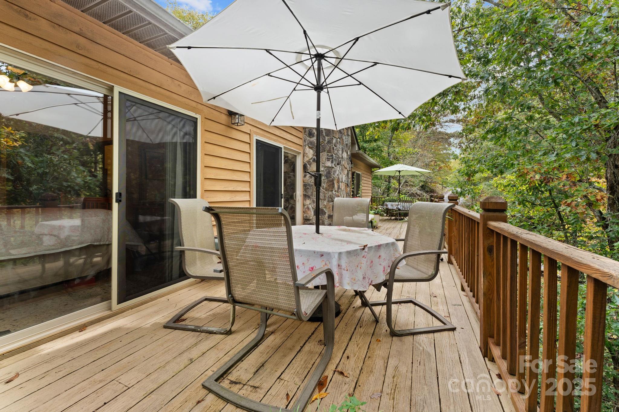 24 Pine Bluff Road Whittier NC 28789