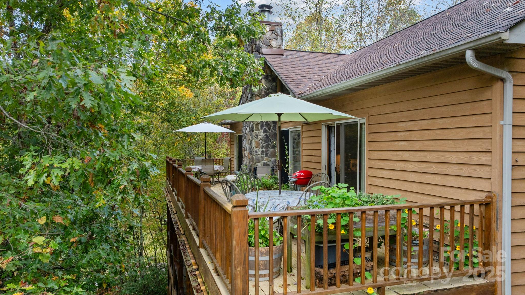 24 Pine Bluff Road Whittier NC 28789