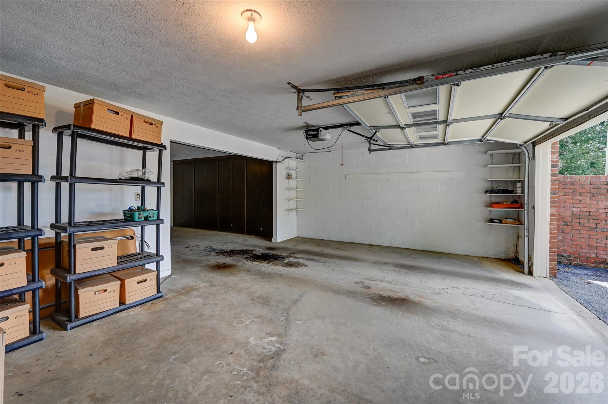 103 Oakwood Place Hendersonville NC 28792