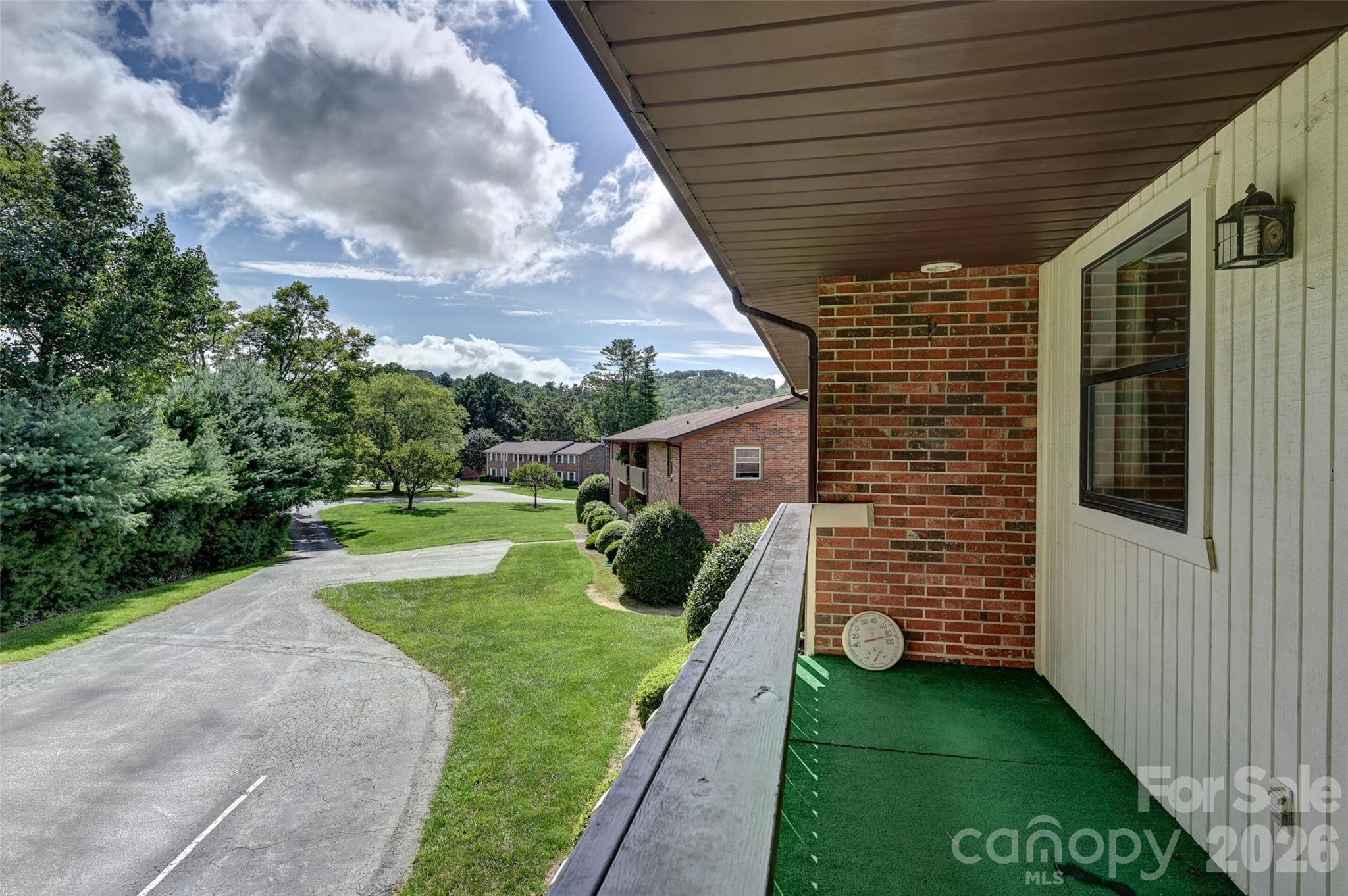 103 Oakwood Place Hendersonville NC 28792