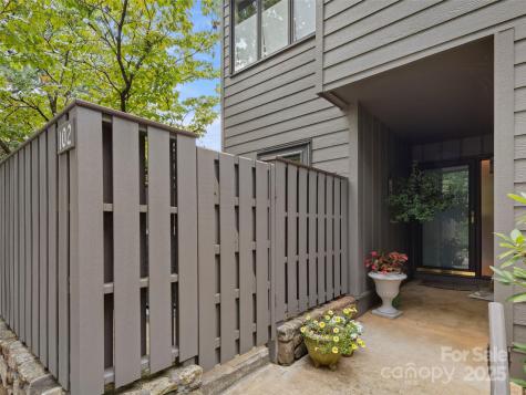 102 Crowfields Drive Asheville NC 28803