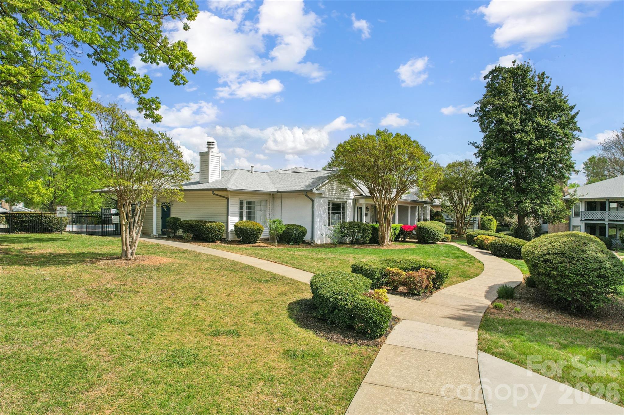 5812 Harris Grove Lane Charlotte NC 28212