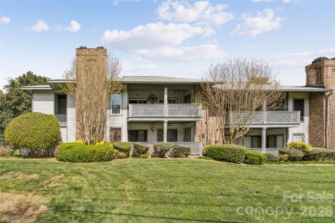 5812 Harris Grove Lane Charlotte NC 28212