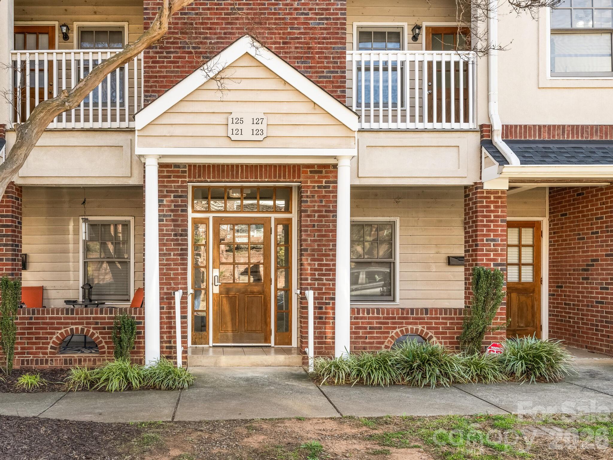 123 S Summit Avenue Charlotte NC 28208