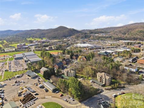 155 Gateway Drive Boone NC 28607