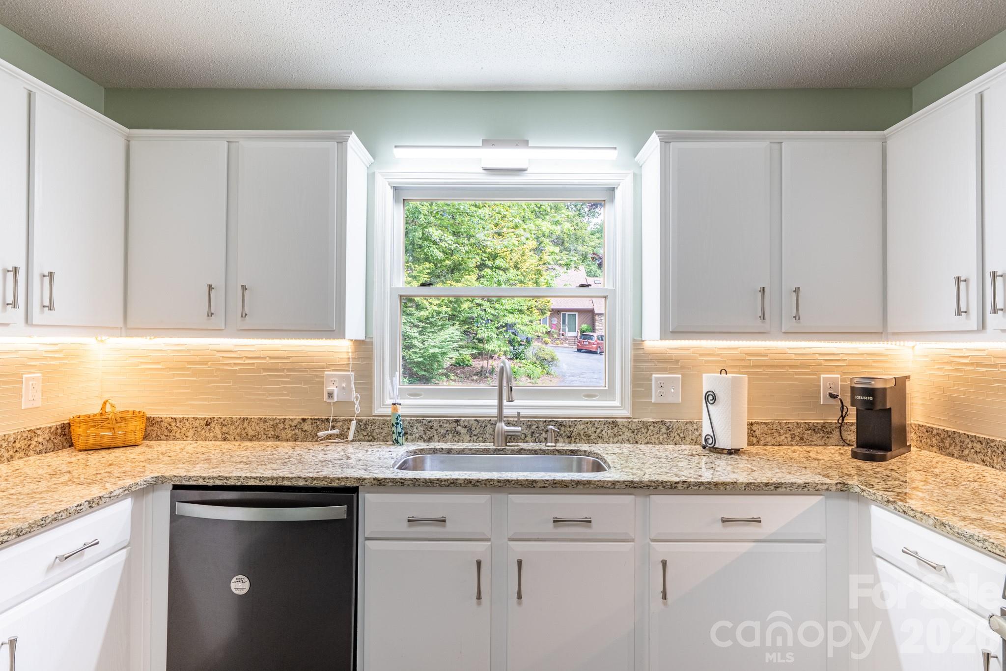 12 Pencross Circle Etowah NC 28729