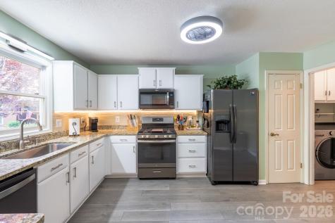 12 Pencross Circle Etowah NC 28729