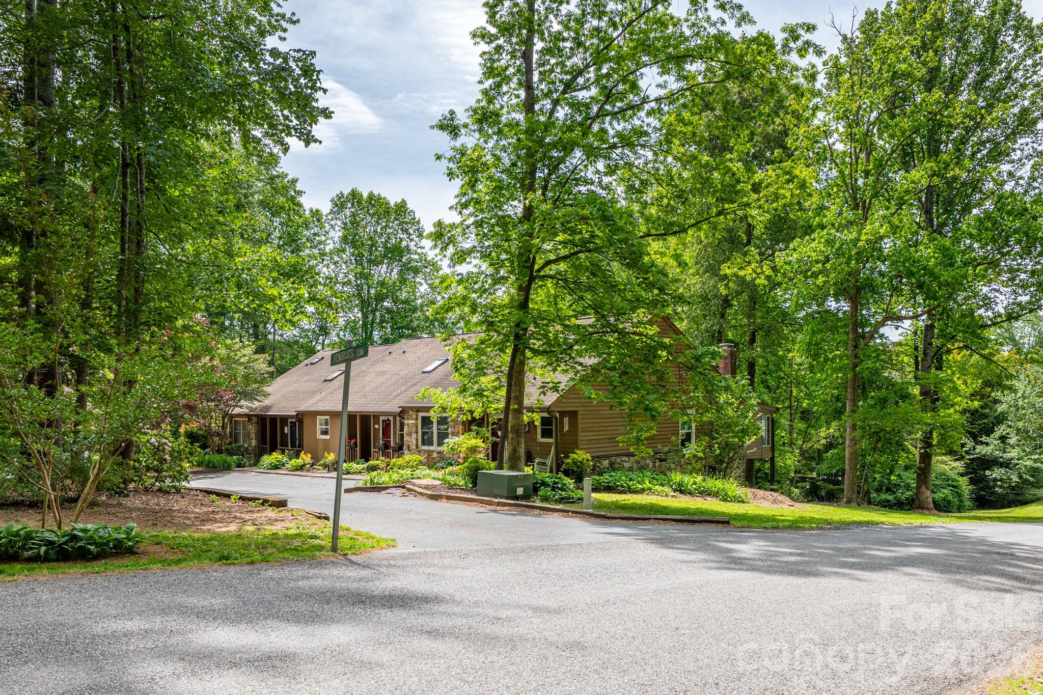 12 Pencross Circle Etowah NC 28729