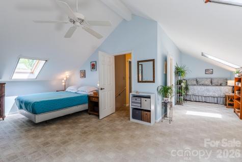 12 Pencross Circle Etowah NC 28729