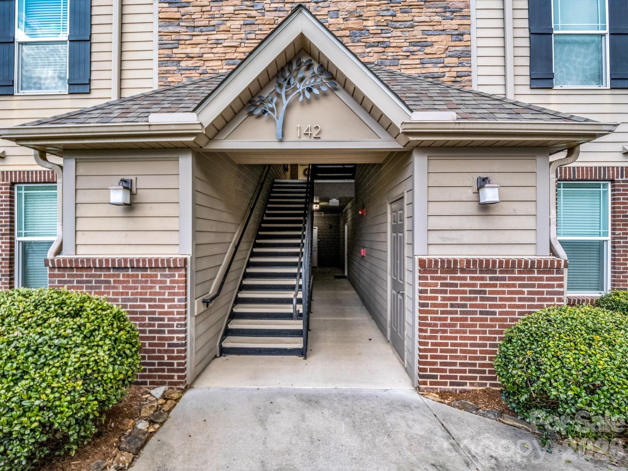 142 Brickton Village Circle Fletcher NC 28732