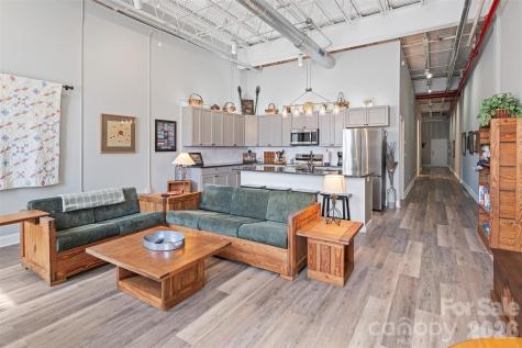 108 Jefferson Station Place West Jefferson NC 28694