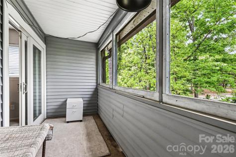 6614 Point Comfort Lane Charlotte NC 28226