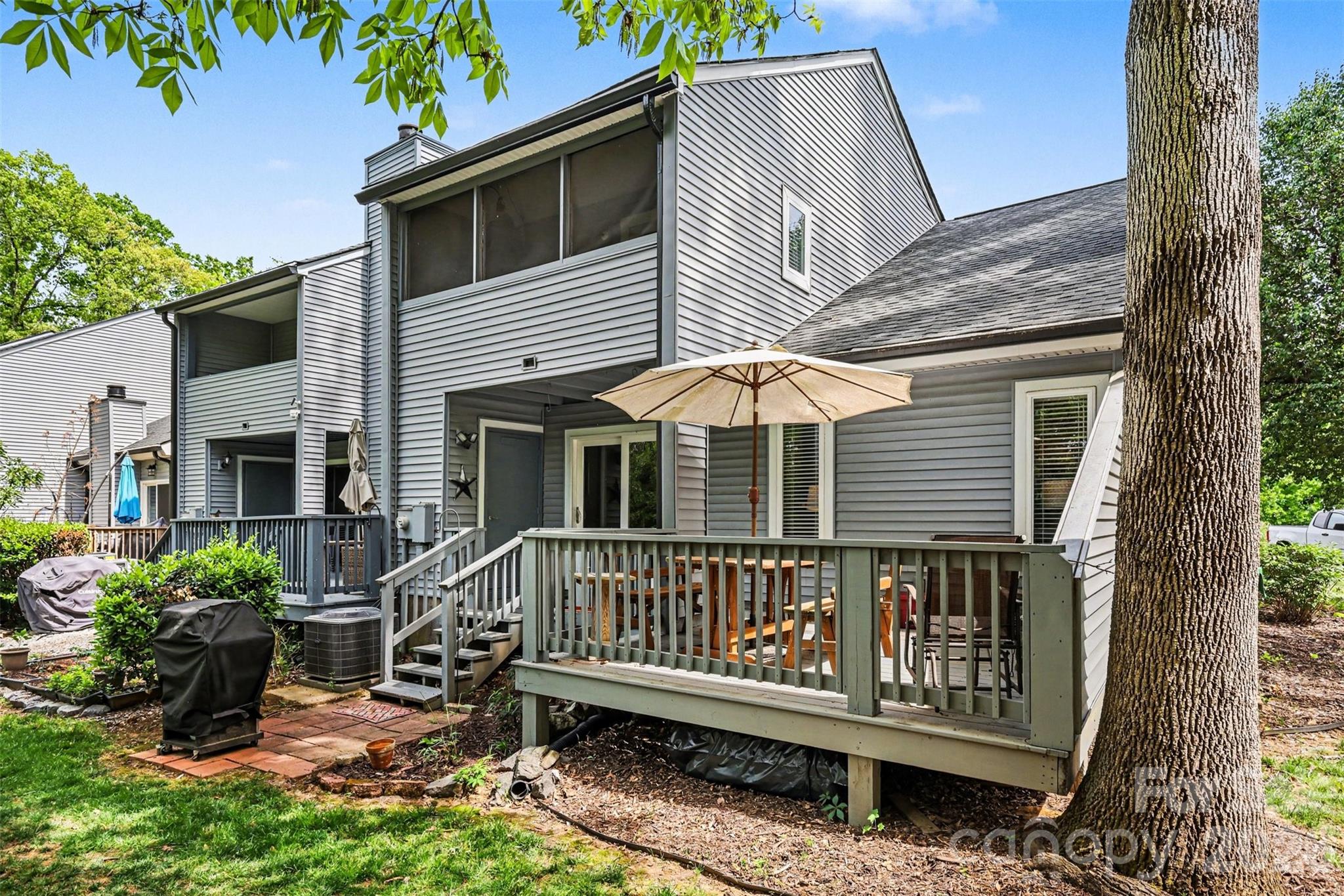 6614 Point Comfort Lane Charlotte NC 28226
