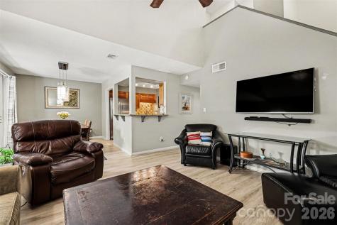 6614 Point Comfort Lane Charlotte NC 28226