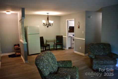 7988 Shady Oak Trail Charlotte NC 28210