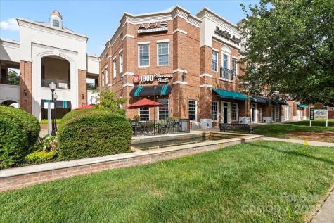 343 Wakefield Drive Charlotte NC 28209