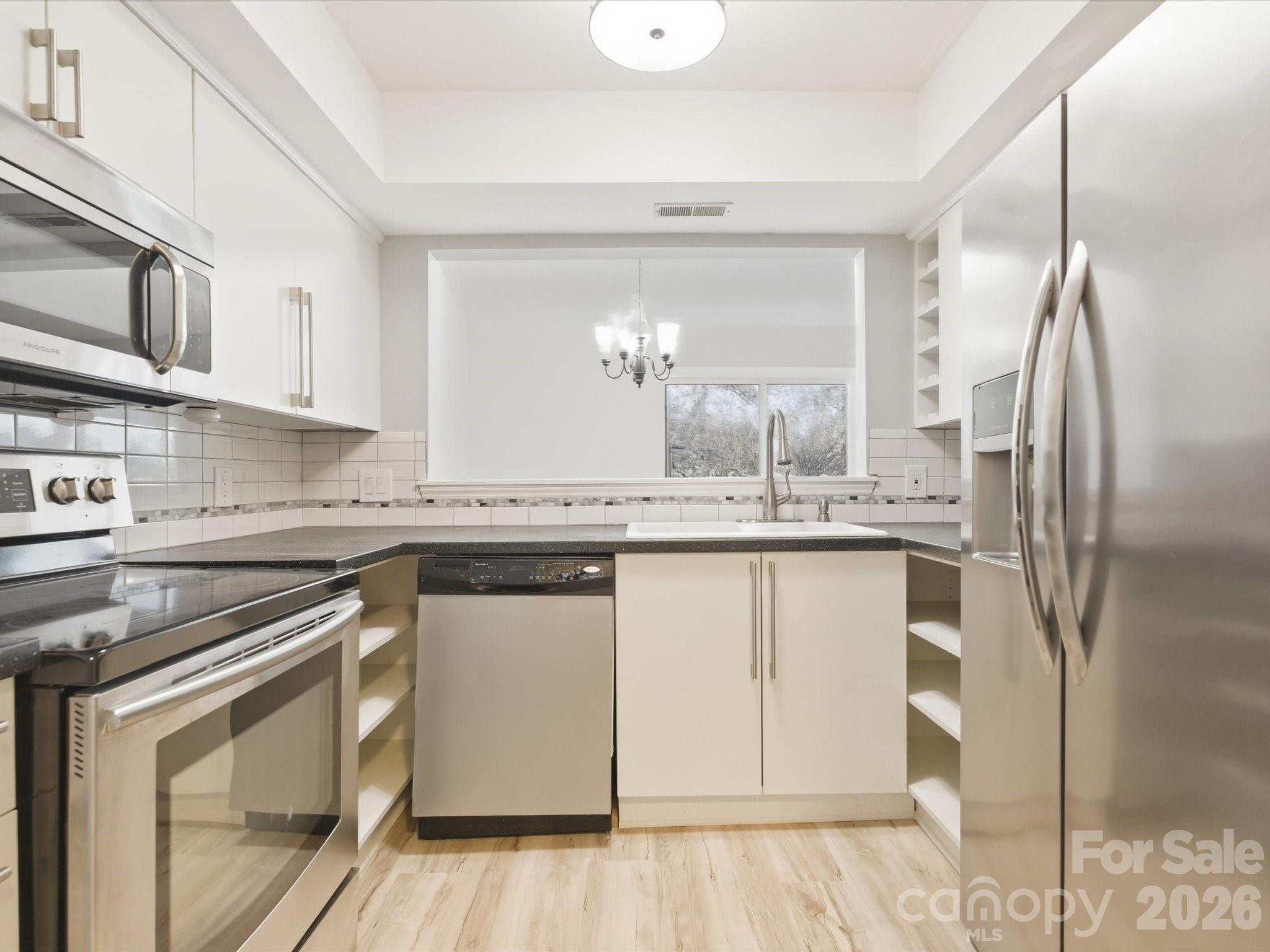 9404 S Vicksburg Park Court Charlotte NC 28210