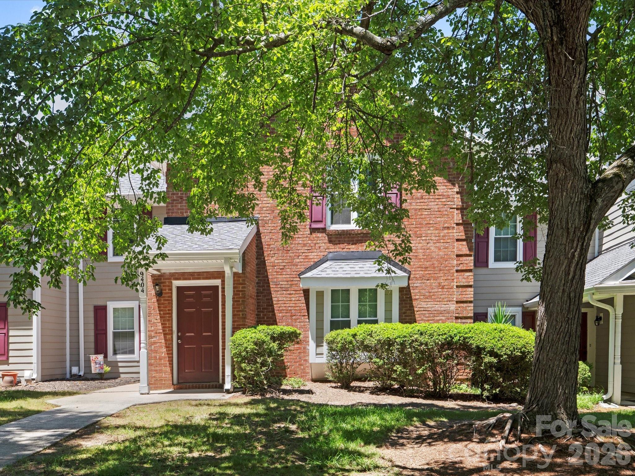 9404 S Vicksburg Park Court Charlotte NC 28210