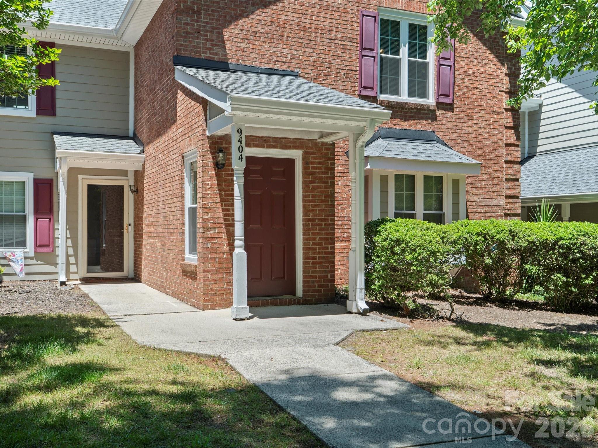 9404 S Vicksburg Park Court Charlotte NC 28210