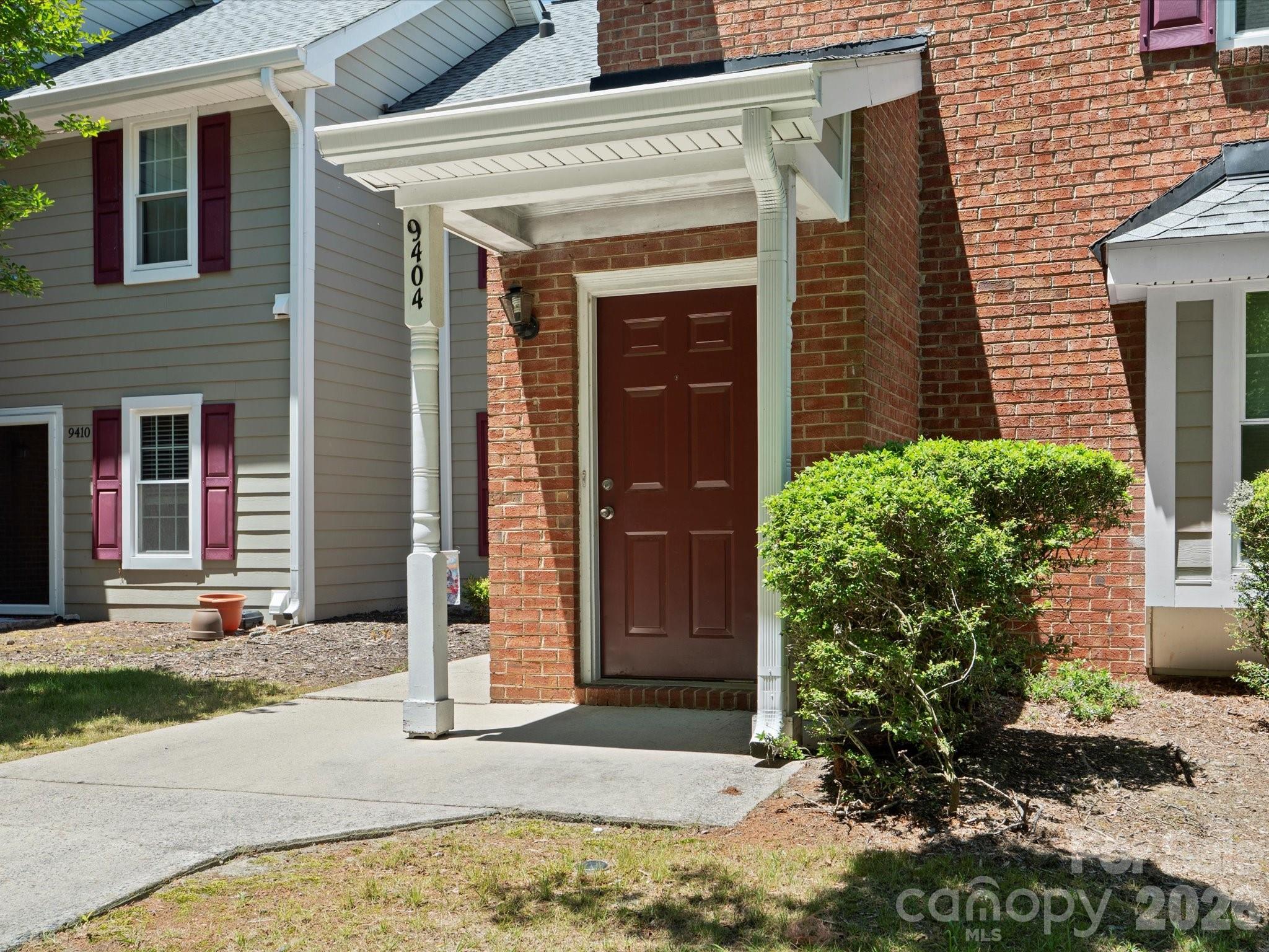 9404 S Vicksburg Park Court Charlotte NC 28210