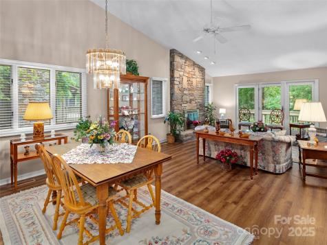 502 Spanish Oak Lane Hendersonville NC 28791